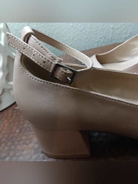 Steve Madden Sz. 8.5 Tan Colorblock Eli Ankle-Strap Two-Piece Block-Heel Pumps - Picture 10 of 16